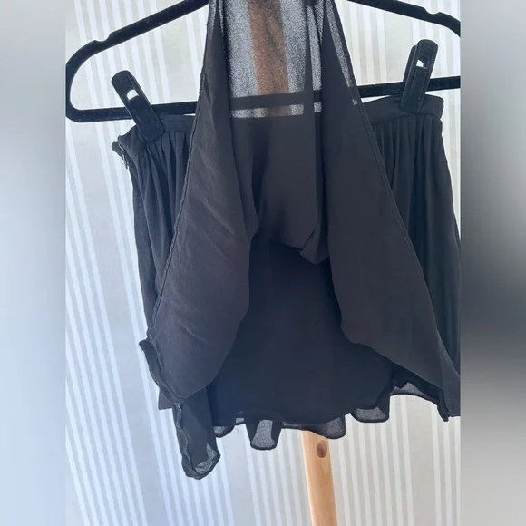 Reformation Lovell Black Pleated Skirt Mini Length Side Zip Women’s Size Medium - Picture 9 of 10